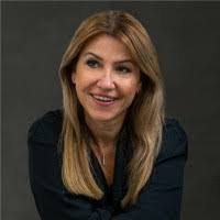 Jennifer Mckellar's Instagram, Twitter & Facebook