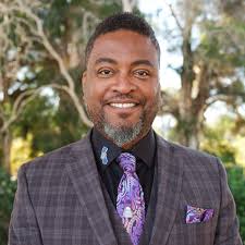 98 Agents in Encinitas Office, 682 South Coast Hwy