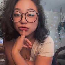 What is a “flow artist”? in your own words.