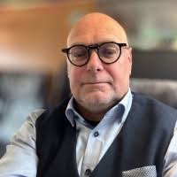 3800+ "Enders" profiles