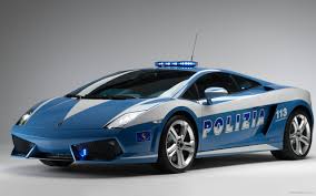 Lamborghini Italian Police Car You Feel Lucky Bet Most Of You Can T Outrun This Law Italian Police Car Lamborghini Gallardo Police Cars