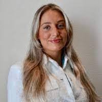 Lisa Piccoli's Instagram, Twitter & Facebook