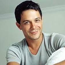 Listen to Alejandro Sanz