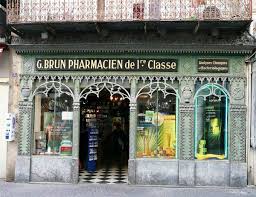 Pharmacie Brun Montelimar Drome Devanture Vitrine Devanture Bulent Facades De Magasins Devanture Pharmacie