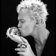 Listen to White Wedding (Virgin Magnetic Material Remix) by auringonkehrä  in Singles playlist online for free