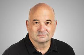 Tout ce qui manque à la lettre aux Québécois de François Legault pour  expliquer la décote du Québec est une trame sonore.