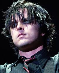 On this day 27 years ago (5 April 1998), Green Day played the Andrews  Amphitheater in Honolulu, Hawaii