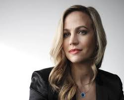 Margot Terry's Instagram, Twitter & Facebook