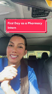 Julia Hedrick's Instagram, Twitter & Facebook