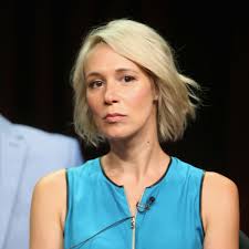 Paris Geller (Aka Liza Weil) Went From 'Gilmore Girls' To Running All Over  Shondaland