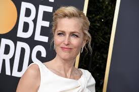 Gillian anderson on attending baftas 2020interviewer: Gillian Anderson Says She Had Mini Breakdowns On X Files