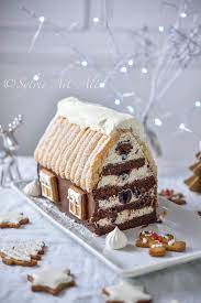 Pour cette recette de cuisine il faut de la farine, des oeufs, du sucre en poudre, du beurre la recette du gateau au chocolat bien moelleux, expliquée étape par étape en 3 min chrono. Buche Chalet Foret Noire Amuses Bouche