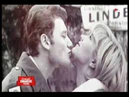 Quand on a que l amour youtube. Sylvie Vartan Quand Revient La Nuit Youtube En 2021 Johnny Hallyday Johnny Hallyday Jeune Musique 2017