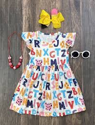 Schaue dir beliebte inhalte von folgenden erstellern an: Patterned Alphabet Flutter Sleeve Dress For Girls