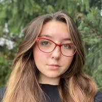 Lenore Cullen's Instagram, Twitter & Facebook