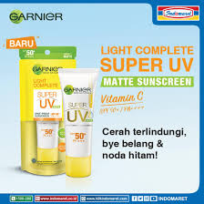 Dan bikin perih banget pas diaplikasikan ke area dekat mata aku yang sensitif sama sunscreen. Indomaret On Twitter Sobat Ada Yang Baru Dari Garnier Garnier Light Complete Super Uv Matte Sunscreen Sunscreen Pertama Dari Garnier Loh Mengandung Spf 50 Dan Vitamin C Yang Bisa Melindungi Kulitmu Dari