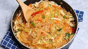 Recipes with clear thai noodles and chicken. Pad Woon Sen Thai Glass Noodles Stir Fry Recipe Youtube