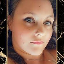 Mia Cates's Instagram, Twitter & Facebook