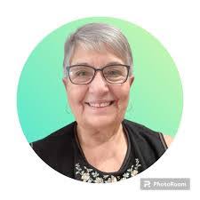 Zee Murphy's Instagram, Twitter & Facebook