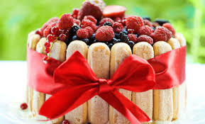 Ricette di cucina gustose, sfiziose e secondo stagione! Charlotte Ricetta Facile Ai Frutti Di Bosco Leitv