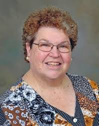 Tracey Traub's Instagram, Twitter & Facebook