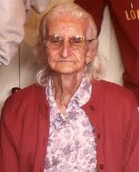 Alzira Rosa's Instagram, Twitter & Facebook