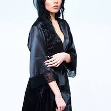 Malam pertama baju tidur kemeja putih. Simak 7 Rekomendasi Baju Tidur Untuk Malam Pertama Yang Super Intim