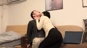 チ○ポ大好きSEX中毒女！絶頂地獄！荒々しいSEXにマ○コがビクつき悦ぶ！夫に隠し続けたエロ狂いな本性！大量の精子を愛おしそうにじっくり味わう！ -  XNXX.COM