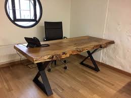 Schreibtisch Massivholztisch Baumtisch Tisch Auf Mass Www Holzwerk Hamburg De Mit Bildern Massivholztisch Eiche Holz Tisch