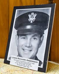 WWII exhibit connects relatives, family friends of fallen soldiers