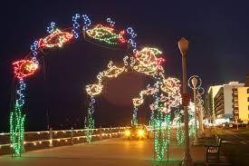 Mcdonald S Holiday Lights At The Beach At The Oceanfront In Virginia Beach Holiday Lights Beach Holiday Virginia Beach