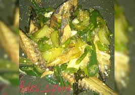 Lalu masukkan ikan pindang tongkol yang sudah digoreng tadi. Resep Ikan Tongkol Cabe Ijo Iris Cipung Oleh Desi Cipung Cookpad