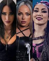 Rhea Ripley Caught Hugging Roxanne Perez Without Make Up Backstage at WWE  Event as Dominik Mysterio is Shocked #WWE #RheaRipley #RoxannePerez  #LivMorgan #DominikMysterio #moneyinthebank #wwenews