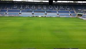 Le stade de la meinau, communément appelé la meinau, est un stade de football situé à strasbourg, en france dont le club résident est le racing club strasbourg alsace. Renovation Du Stade De La Meinau Les Strasbourgeois Appeles A Donner Leur Avis