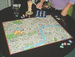 Scotland yard ist ein spiel, das spannung und action verspricht und bei dem köpfchen gefragt ist. Scotland Yard Spiel Wikipedia