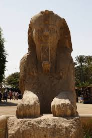 Die spärlichen überreste der reichshauptstadt memphis liegen in der nähe des modernen dorfes mit rahina in unterägypten, 24 km südlich vom stadtrand von kairo und ca. Memphis