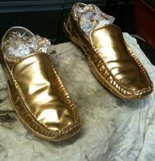 To finish your shoes, use a rag and an acrylic finisher to seal your shoes, let it dry, and you're ready to wear your creation out on the town! Spray Paint Shoes How To Do It Right And What It Looks Like