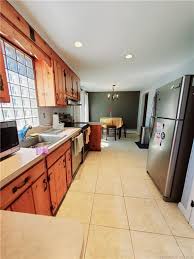 Places near stamford, ct with kitchen cabinets. 88 Dean St Unit 1 Stamford Ct 06902 Apartment For Rent In Stamford Ct Apartments Com