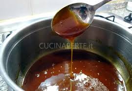 Il primo punto nello schema di cottura del toffee fatto in casa sarà la cottura del cosiddetto caramello secco. Come Fare Il Caramello Cucina Per Te