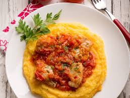 Cabillaud Tomates Et Polenta Une Recette Delicieuse Et Originale Recette Recettes De Cuisine Polenta Recette Poisson