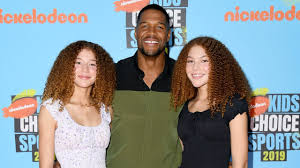 Michael strahan makes surprising admission of greatest pressure he has felt. Michael Strahan Seeking Full Custody Of Twin Daughters Amid Allegations That His Ex Wife Is Abusing Them Entertainment Tonight
