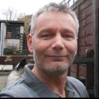 10+ "Robert Huckle" profiles