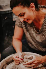 Jennifer Whilden's Instagram, Twitter & Facebook