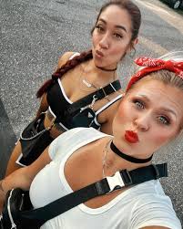 Sarah Lamay's Instagram, Twitter & Facebook