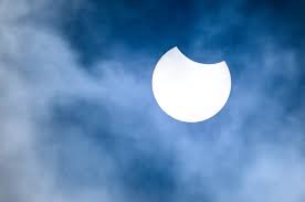 Solar eclipses, which will occur in 2021 on thursday, june 10 and saturday, december 4 , correspond with new beginnings and unexpected opportunities. Uup0d62kvyz2m