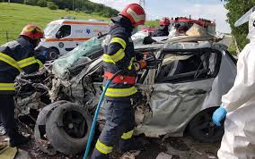 In fiecare zi, cele mai importante evenimente, transmisiuni live, analize, anchete si reportaje. Update Foto Video Accident Rutier Grav Intre Aiud È™i TeiuÈ™ DouÄƒ Persoane RÄƒnite DupÄƒ Coliziunea Unei MaÈ™ini Cu Un Camion Trafic Oprit Pe Dn1 Ziarul Unirea