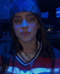 Billie don't look at me like that 🙈