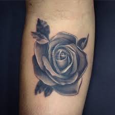 Gratuito rosa nera realistica tatuaggio temporaneo rosa tatuaggio etsy download. Black Rose Tattoo Pictures Novocom Top
