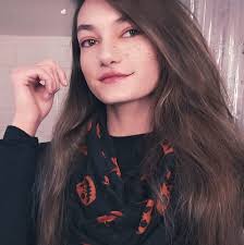 Addison Farrell's Instagram, Twitter & Facebook