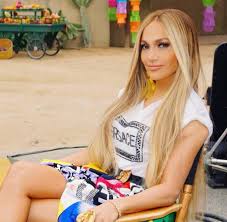 Jennifer lopez is gorgeously embracing a new, short summer haircut. Jlo Looks Incredibly Smashing In Blonde Hair Photos